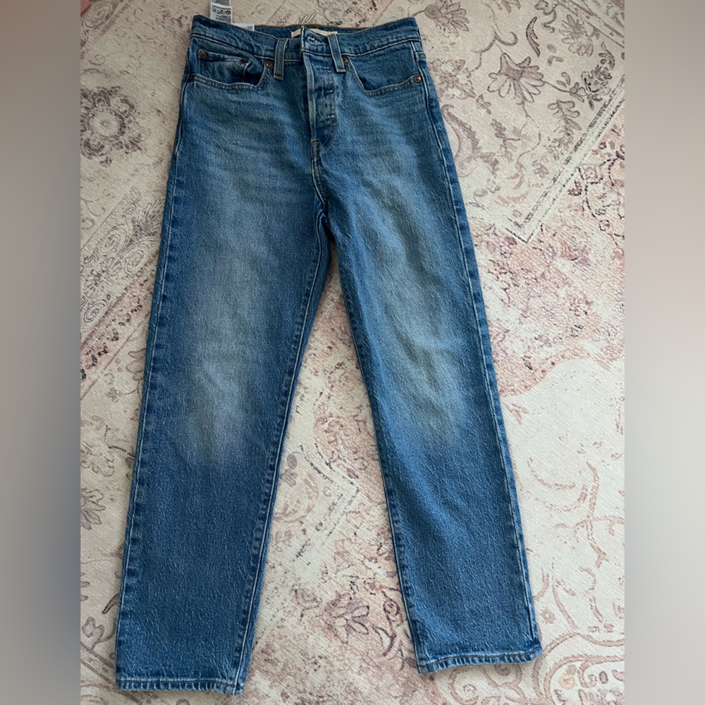 Levi’s Wedgie Straight Blue Denim Jeans Size 24/26 Length